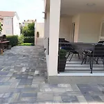 Holiday Home Bajlo Apartment With Three Bedrooms