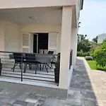 Holiday Home Bajlo Apartment With Three Bedrooms